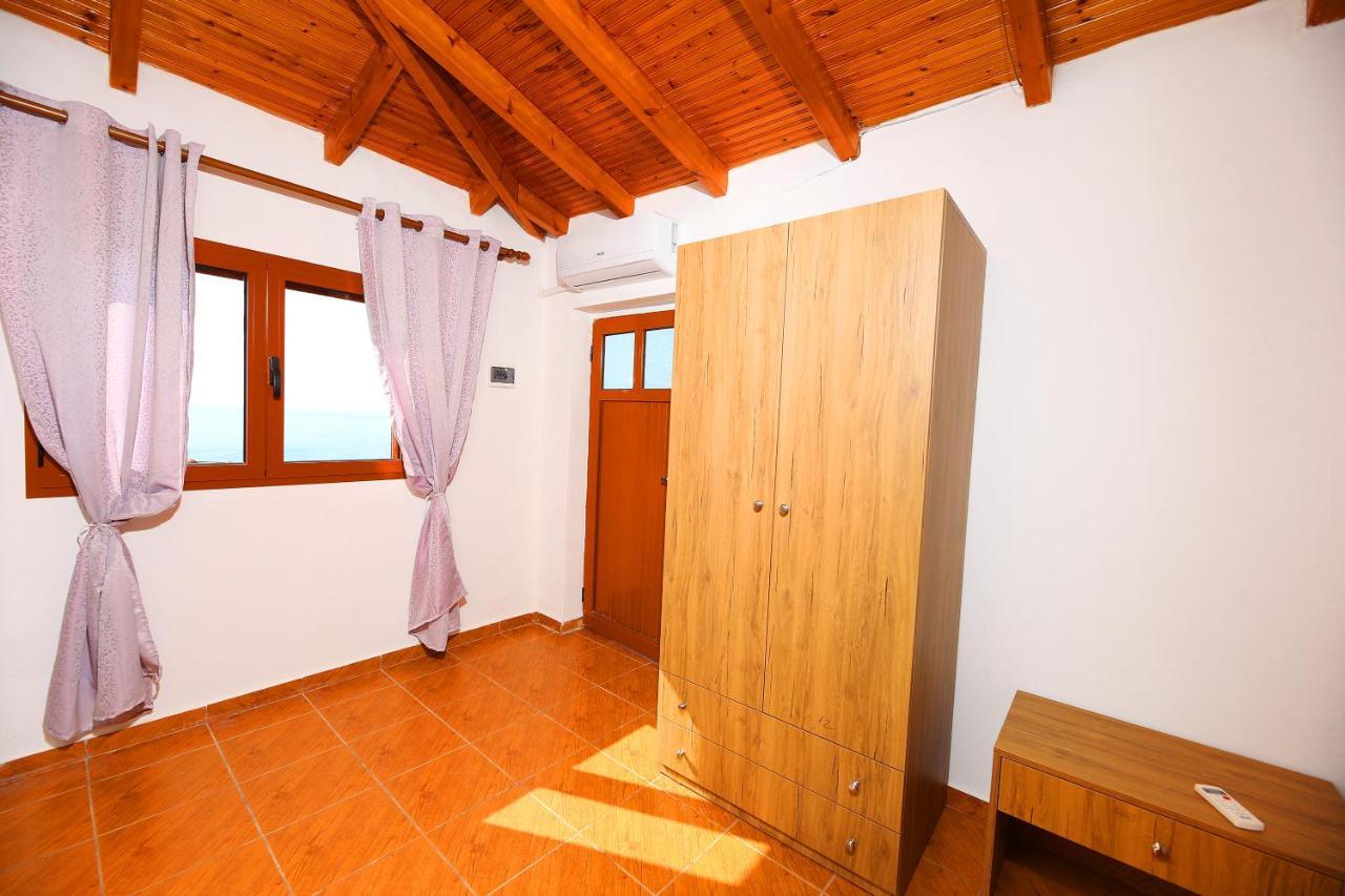 Seascape Villas Vlore Bagian luar foto