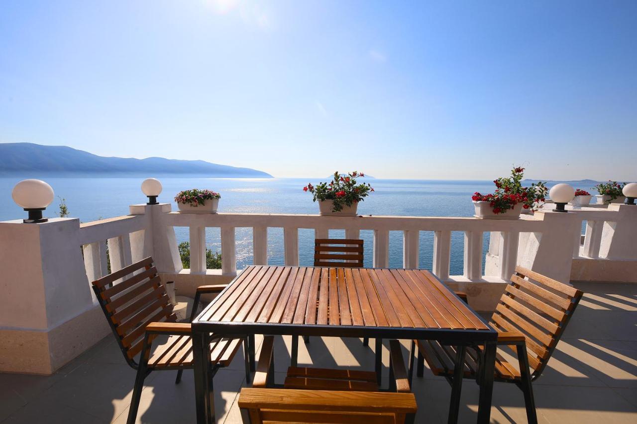 Seascape Villas Vlore Bagian luar foto