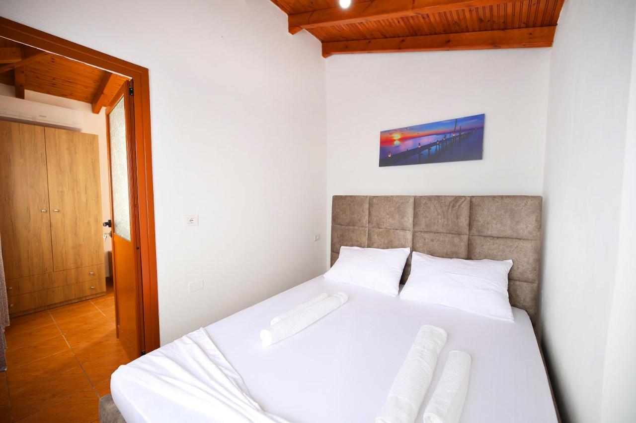 Seascape Villas Vlore Bagian luar foto