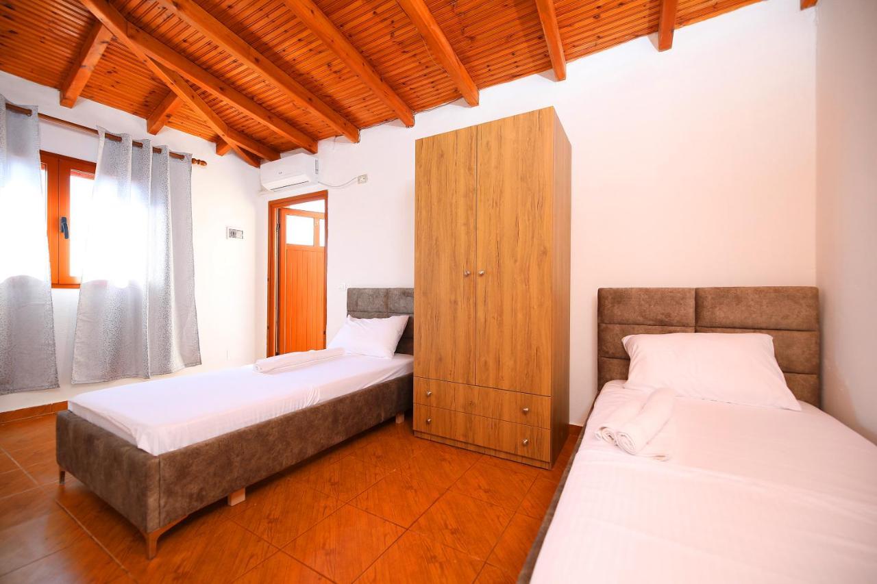 Seascape Villas Vlore Bagian luar foto